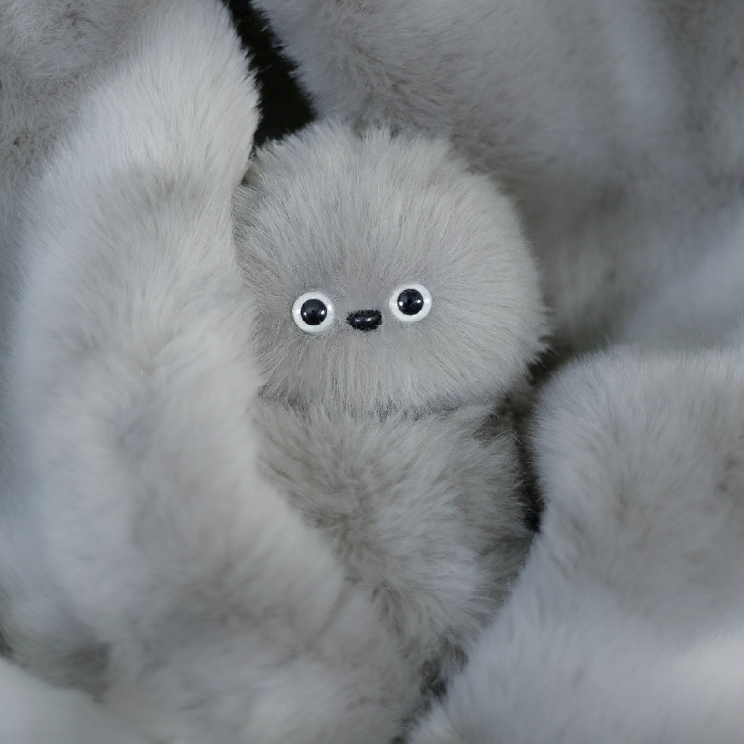 MIRUMI GRIS